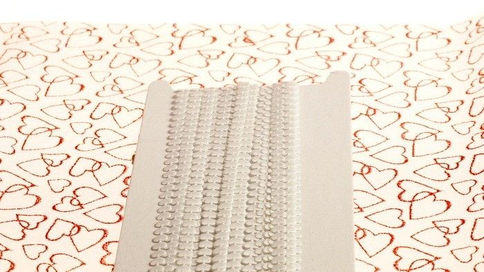 Taśma w kształcie serduszek